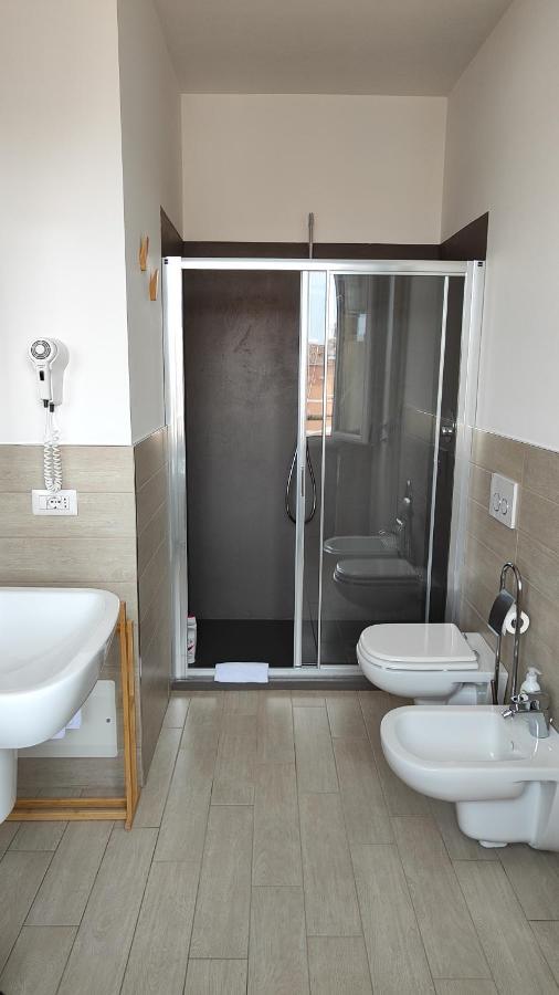 B&B Le Albarelle Bagian luar foto