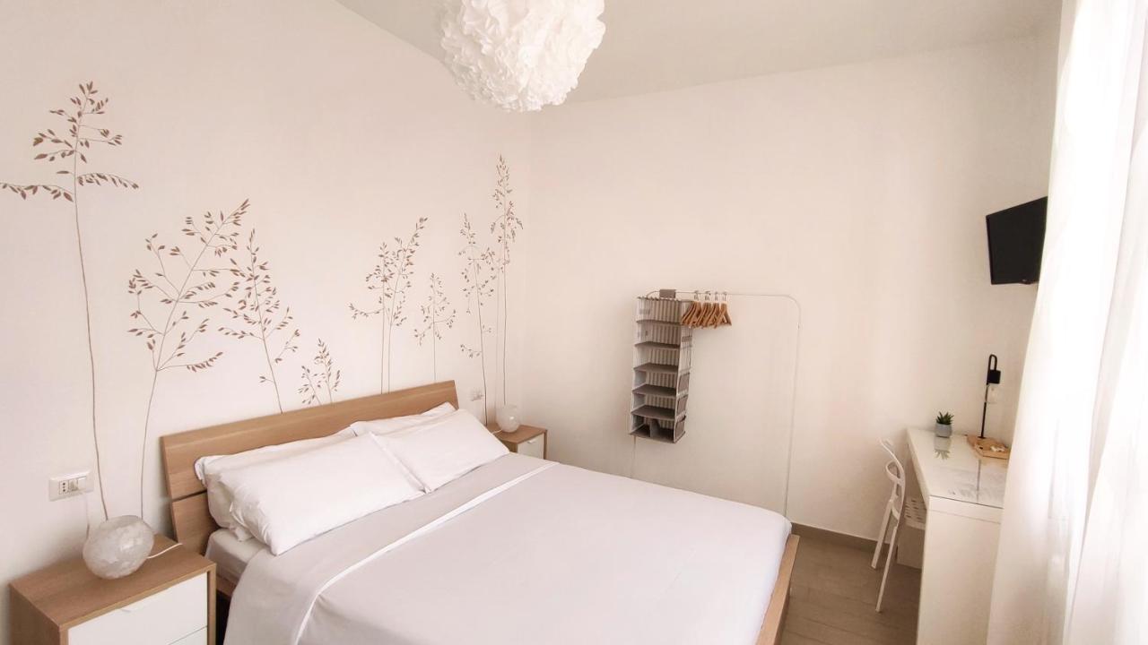 B&B Le Albarelle Bagian luar foto